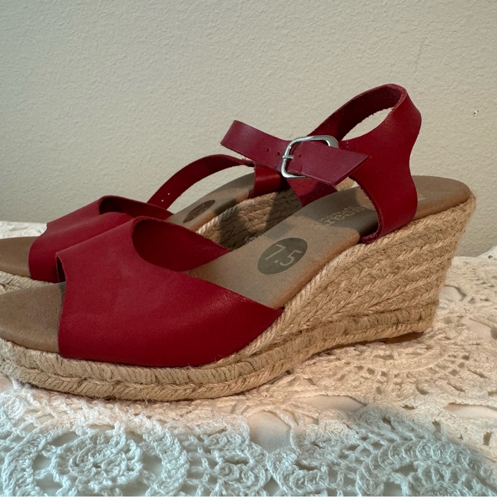 Elegant Red Wedge Sandals